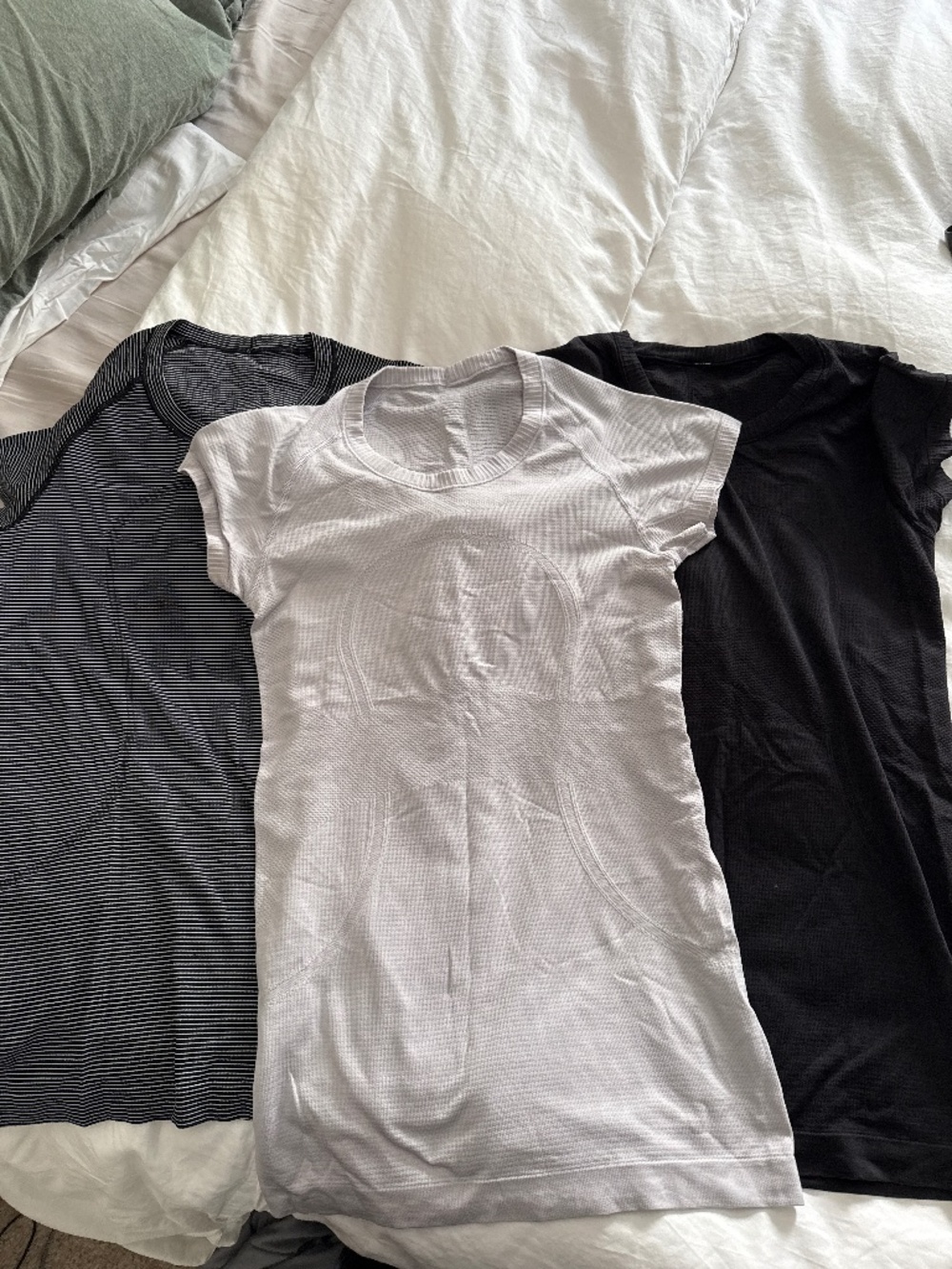 Lululemon swiftly tech short sleeve shirts
